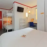 Hotel Kyriad Direct Bordeaux Est 2*