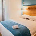 Kyriad Direct Bordeaux Est Hotel Lormont