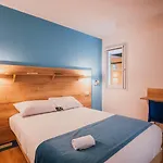 Kyriad Direct Bordeaux Est 2*