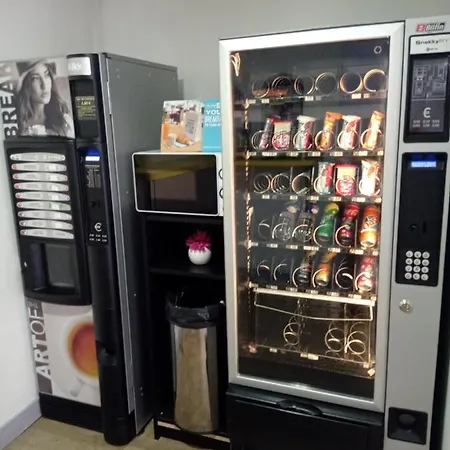 Kyriad Direct Bordeaux Est Szálloda Lormont