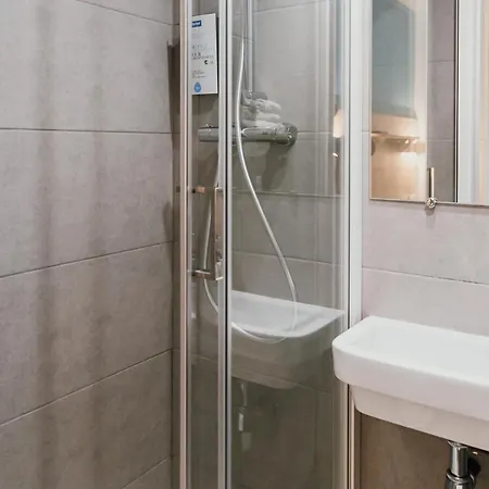 Kyriad Direct Bordeaux Est Lormont
