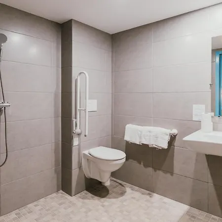 Hotel Kyriad Direct Bordeaux Est Lormont