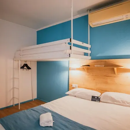 Kyriad Direct Bordeaux Est Hotel 2*