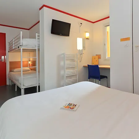 Szálloda Kyriad Direct Bordeaux Est 2*