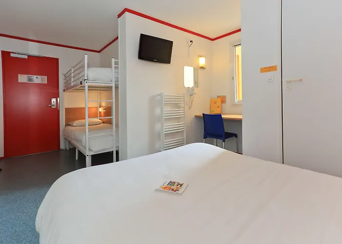 Hotel Kyriad Direct Bordeaux Est 2*
