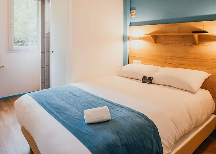 Kyriad Direct Bordeaux Est Hotel Lormont